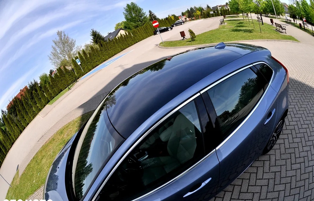 Volvo V40 cena 56900 przebieg: 189000, rok produkcji 2018 z Płock małe 704